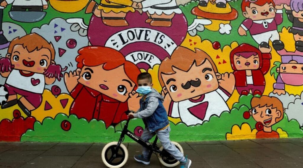 Una iniciativa en las redes sociales busca vestir de infancias las ciudades Una iniciativa en las redes sociales busca vestir de infancias las ciudades