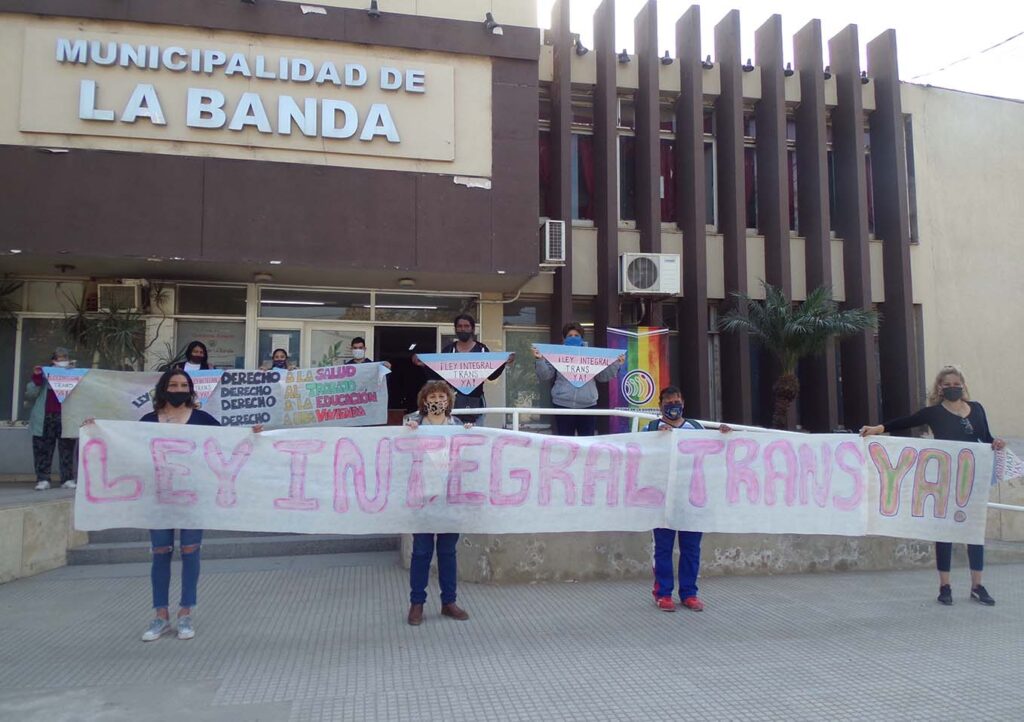 Buscan adhesiones a la Ley Nacional Integral Trans