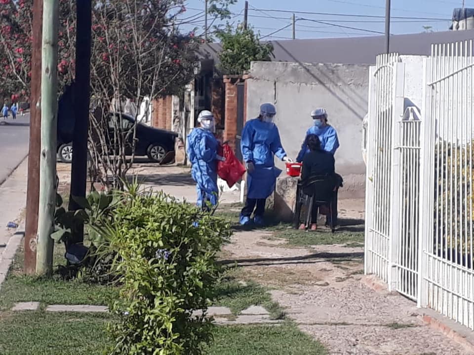 Hoy realizarán testeos rápidos en cuatro barrios capitalinos Hoy realizarán testeos rápidos en cuatro barrios capitalinos