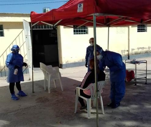 Jornada negra con dos muertes y 71 casos de Covid