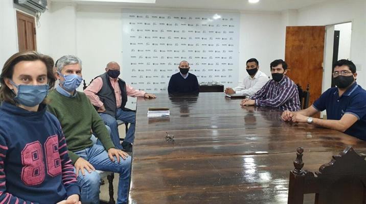 Acuerdan medidas para favorecer al sector comercial bandeño Acuerdan medidas para favorecer al sector comercial bandeño