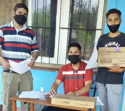 Estudiantes de Antajé pudieron acortar la brecha digital