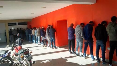 Juego clandestino en Frías: más de 30 detenidos en un operativo