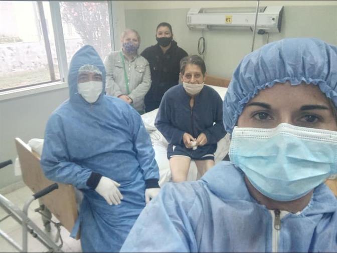 Dan de alta al primer paciente tratado por Covid-19 en Frías Dan de alta al primer paciente tratado por Covid-19 en Frías