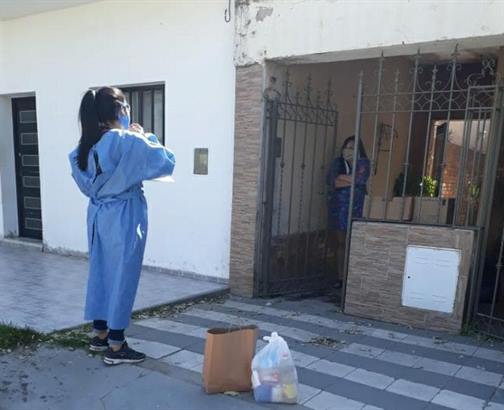 Desde el inicio de la pandemia se asistió a unas 500 familias bandeñas Desde el inicio de la pandemia se asistió a unas 500 familias bandeñas