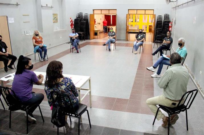 Capacitan a inspectores para garantizar el protocolo Covid en los comercios