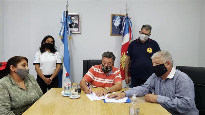 Clodomira celebró la llegada de “El Estado en tu barrio” a la ciudad Clodomira celebró la llegada de “El Estado en tu barrio” a la ciudad