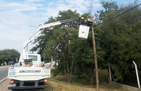 Villa Zanjón: Avanza a paso firme la obra de reconversión lumínica