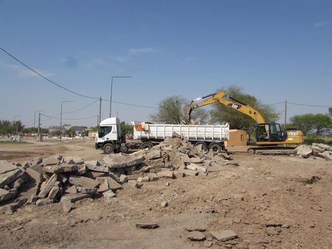 Construyen la rotonda de la ruta 206 en el acceso a Colonia El Simbolar Construyen la rotonda de la ruta 206 en el acceso a Colonia El Simbolar