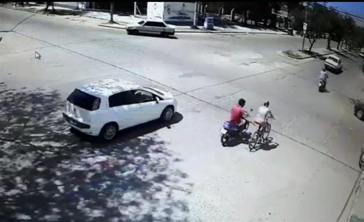 Bandeñas denuncian al “Sátiro de la moto” en las redes sociales Bandeñas denuncian al “Sátiro de la moto” en las redes sociales