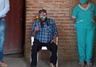 Frías: Con 82 años venció al coronavirus y ahora disfruta de su familia