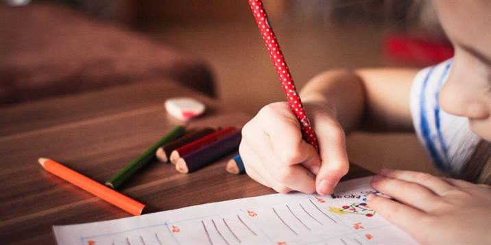 Ofrecen ayuda a alumnos que no rendieron por falta de recursos tecnológicos Ofrecen ayuda a alumnos que no rendieron por falta de recursos tecnológicos