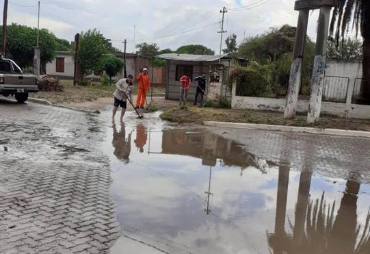 Los Quiroga soportó más de 40 mm de lluvia en una hora Los Quiroga soportó más de 40 mm de lluvia en una hora