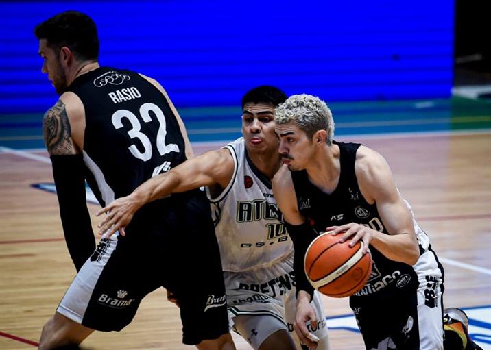 Demoledor triunfo de Olímpico sobre Atenas
