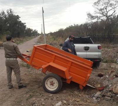 Aplican una fuerte multa a un vecino por arrojar escombros en la vía pública Aplican una fuerte multa a un vecino por arrojar escombros en la vía pública