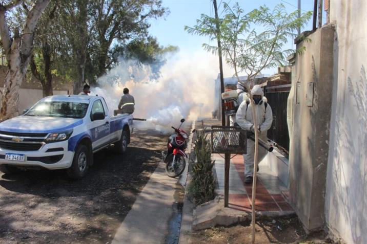 Refuerzan la lucha contra el dengue en los barrios capitalinos Refuerzan la lucha contra el dengue en los barrios capitalinos