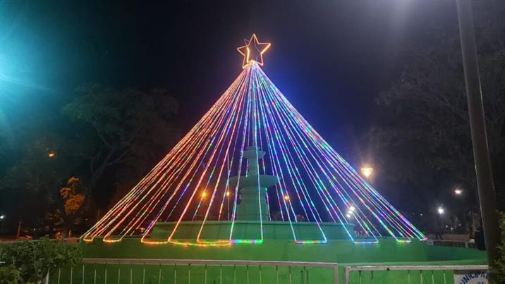 El espíritu navideño colmó las calles de Clodomira El espíritu navideño colmó las calles de Clodomira