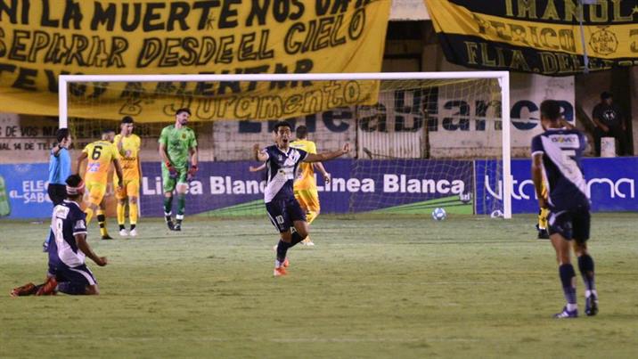 Mitre lo dejó escapar y cerró el 2020 sin triunfos