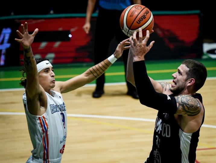 Olímpico volvió al triunfo ante Weber Bahía Olímpico volvió al triunfo ante Weber Bahía