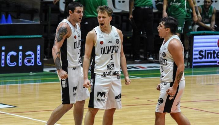 Notable reacción de Olímpico para llevarse un partidazo
