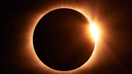Gran expectativa en Santiago por el eclipse solar
