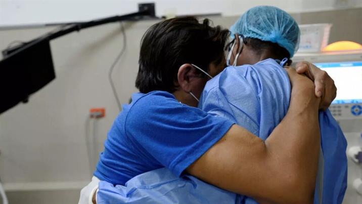 Covid: Pozo Hondo llora la muerte de una trabajadora de la salud Covid: Pozo Hondo llora la muerte de una trabajadora de la salud