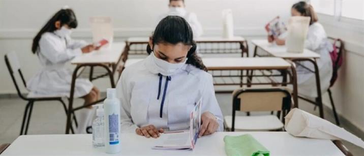 Santiago aprobó el calendario escolar 2021 para la vuelta a clases presenciales Santiago aprobó el calendario escolar 2021 para la vuelta a clases presenciales