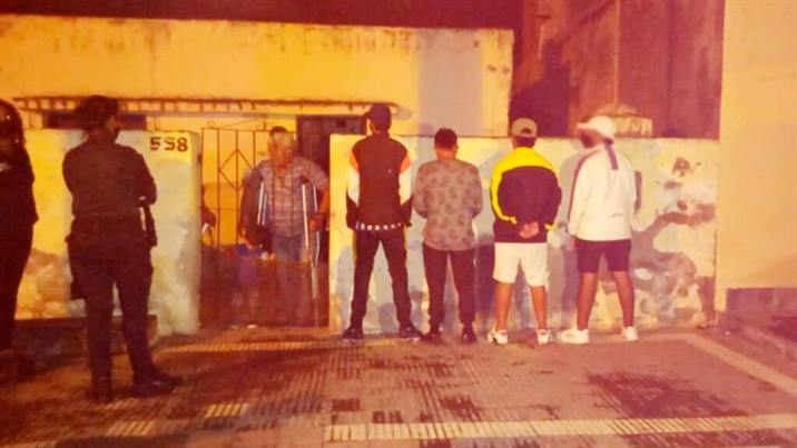 Desalojan fiestas clandestinas en la capital santiagueña
