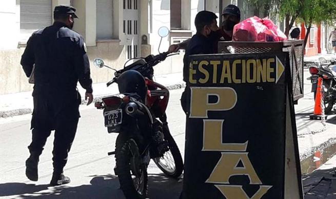 Clausuran laboratorio por desechar residuos patológicos en pleno centro