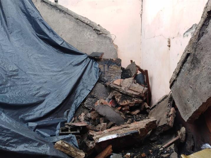 Una familia se salvó de ser aplastada por su casa en Lavalle Una familia se salvó de ser aplastada por su casa en Lavalle
