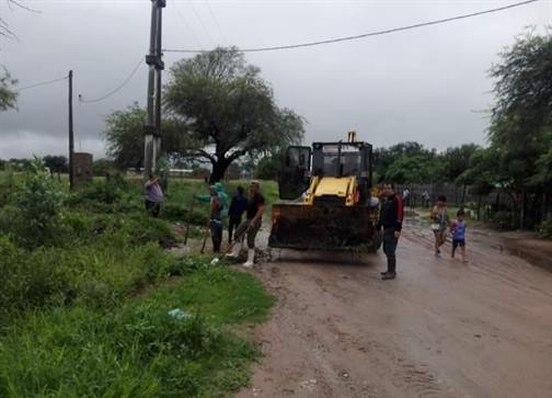 La lluvia complicó la situación en algunos barrios de Quimilí La lluvia complicó la situación en algunos barrios de Quimilí