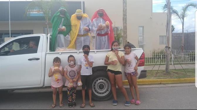 Los Reyes Magos llevaron regalos para los chicos de Clodomira