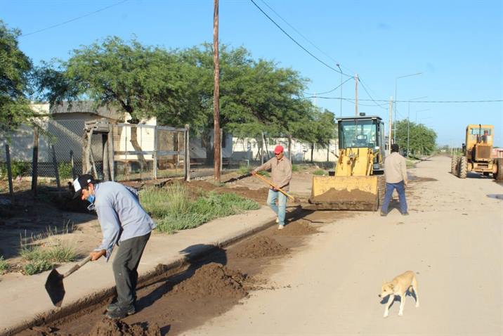 Colonia El Simbolar: Ejecutan trabajos de mantenimiento en los barrios Colonia El Simbolar: Ejecutan trabajos de mantenimiento en los barrios