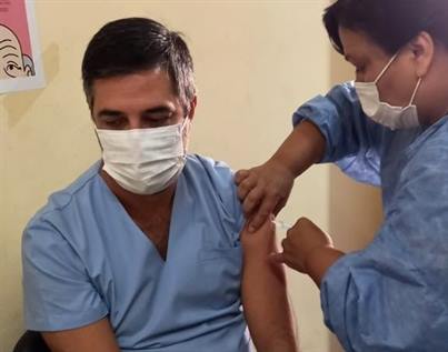 Continúa la campaña de vacunación en hospitales públicos
