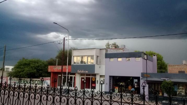 Llega el cambio al sur santiagueño con amenaza de granizo