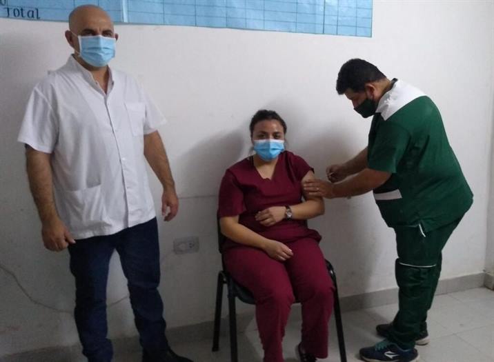 Vacunaron contra el Covid al personal del Hospital de Campo Gallo