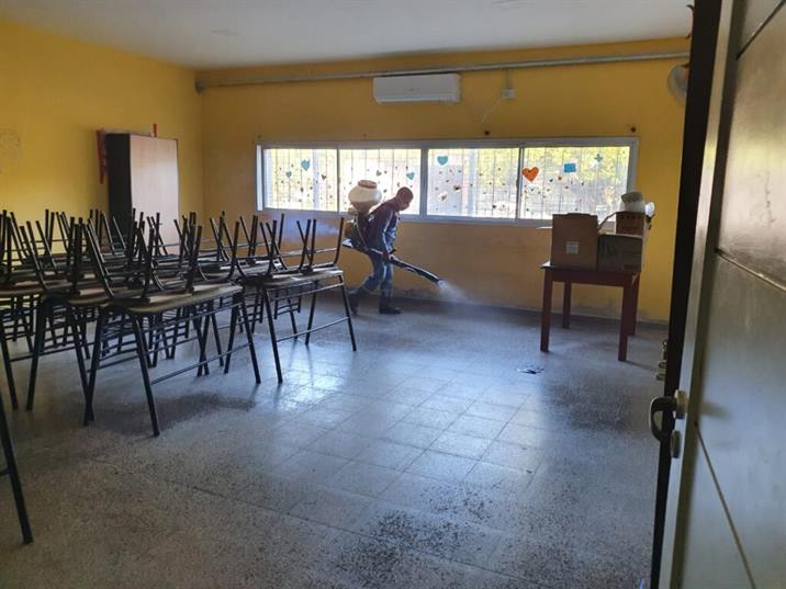 Desinfectan instituciones educativas para el inicio de las clases presenciales Desinfectan instituciones educativas para el inicio de las clases presenciales