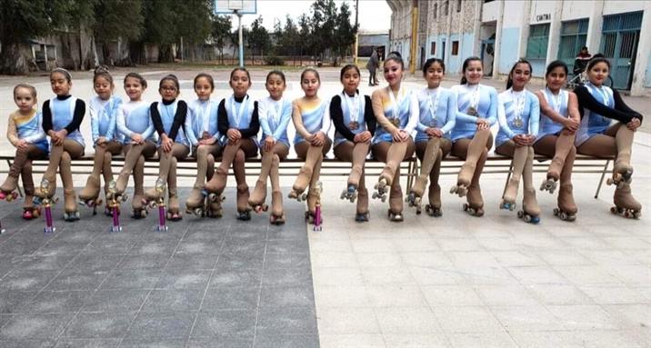 El patín artístico vuelve a rodar en Central Argentino de La Banda