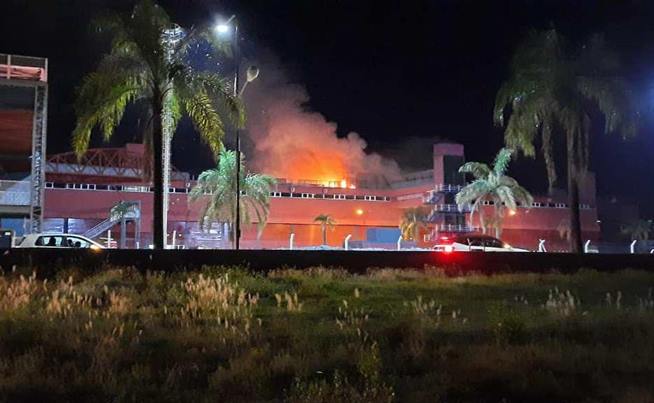Voraz incendio en el autódromo de Las Termas Voraz incendio en el autódromo de Las Termas