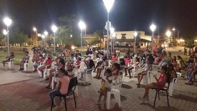 Beltrán disfruta del verano con propuestas artísticas y recreativas Beltrán disfruta del verano con propuestas artísticas y recreativas
