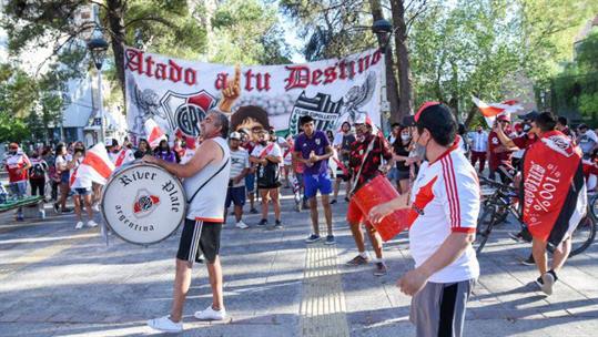 Convocan a una “Caravana millonaria” para recibir a River Plate Convocan a una “Caravana millonaria” para recibir a River Plate