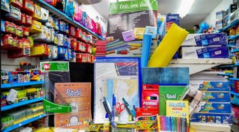 Fijan el precio de la canasta escolar básica en $1249