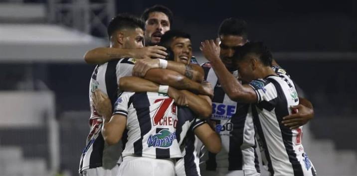 Central suma pero no gana en casa Central suma pero no gana en casa