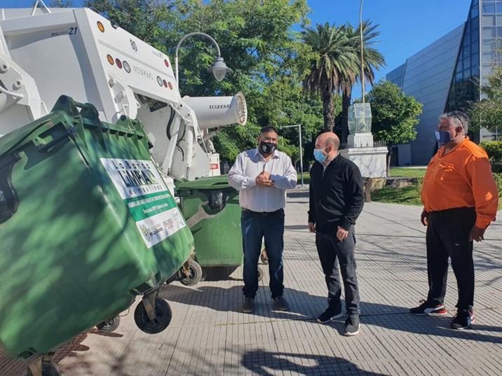 La Banda sumó un nuevo camión compactador La Banda sumó un nuevo camión compactador