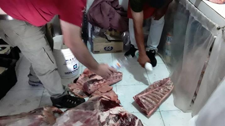 Intiman y decomisan carnicerías en Beltrán y Forres