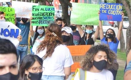 Tras las protestas, la Ucse baja de $ 10.900 a $ 9.800 la cuota Tras las protestas, la Ucse baja de $ 10.900 a $ 9.800 la cuota