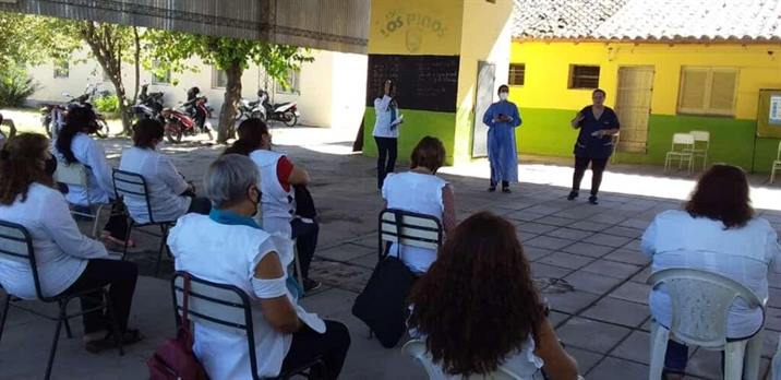 La vacuna contra el Covid llegará a más docentes de toda la provincia