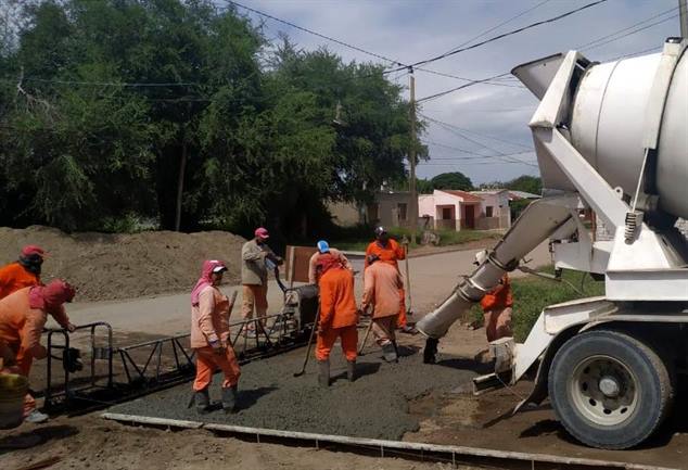 Continúa el plan de pavimentación en los barrios de Beltrán Continúa el plan de pavimentación en los barrios de Beltrán