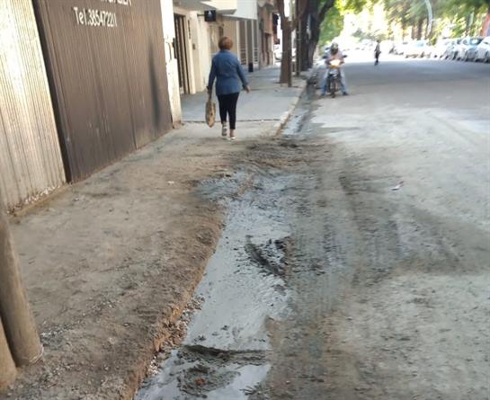 Labran infracción a constructora por vuelco de hormigón en vía pública Labran infracción a constructora por vuelco de hormigón en vía pública