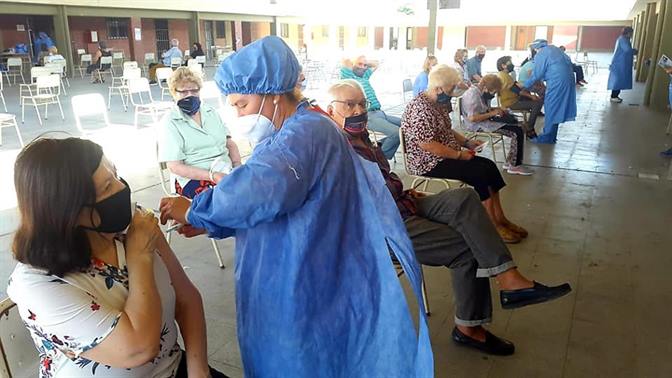 El jueves comenzará la vacunación a mayores de 70 en La Banda El jueves comenzará la vacunación a mayores de 70 en La Banda